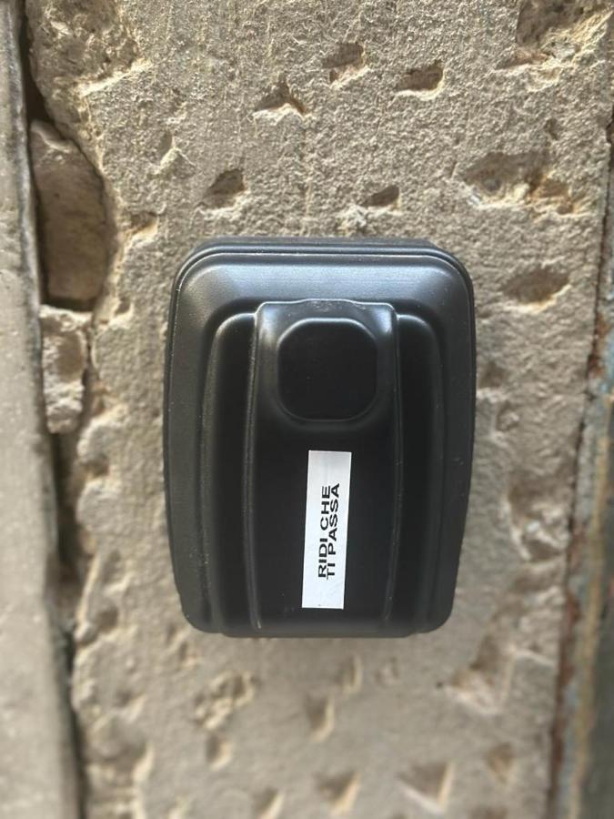 Apartament Ridi Che Ti Passa In Vico Del Fieno Genua Zewnętrze zdjęcie